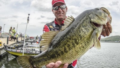 40 kevin vandam -- derrick.jpg
